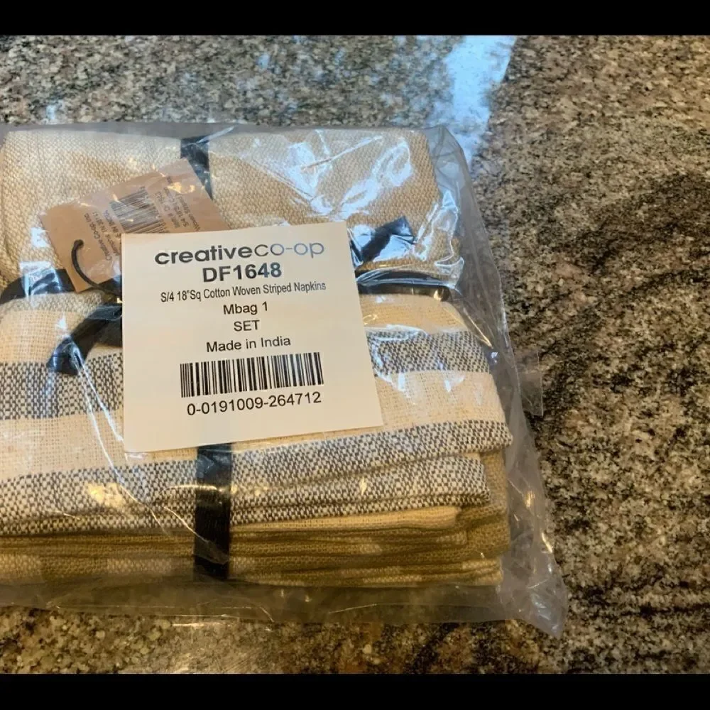 100% Cotton Napkins - NWT Farmhouse charming and trendy beige black